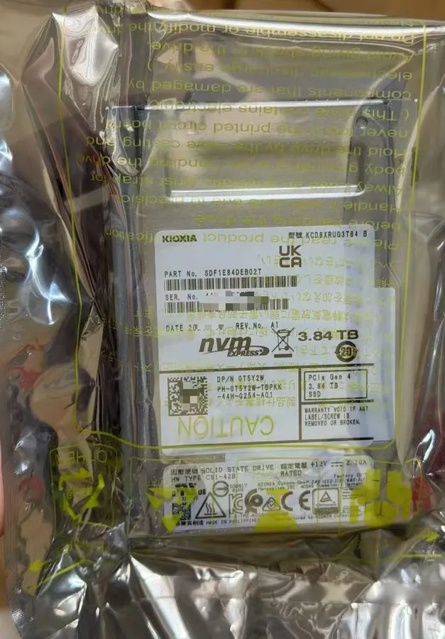 SSD-накопитель KIOXIA KCD8XRUG3T84 3.84TB Kioxia CD8-R 1DWPD PCIe 4.0 SIE NVMe S