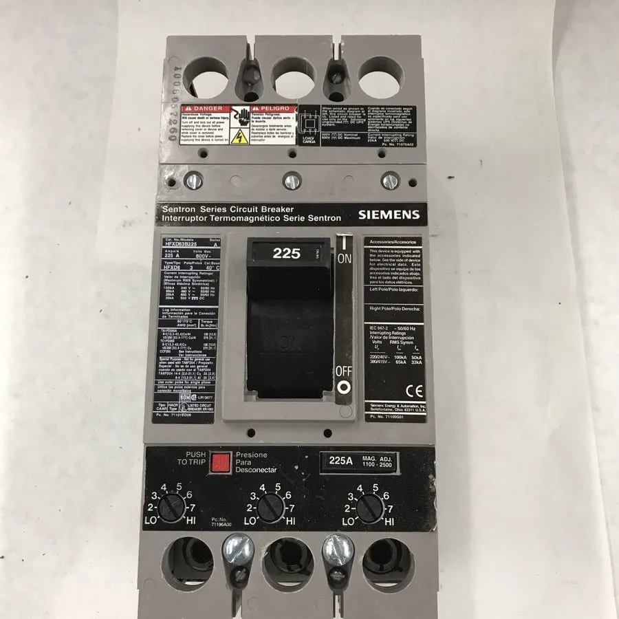 Автоматический выключатель SIEMENS SENTRON BREAKER HFXD63B225 225 AMP 600 VAC 3-