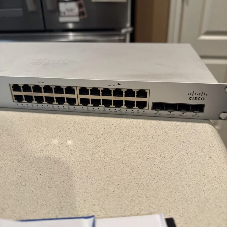 Коммутатор Cisco Meraki MS225-24P 24-Port Gigabit PoE Switch UNCLAIMED Factory