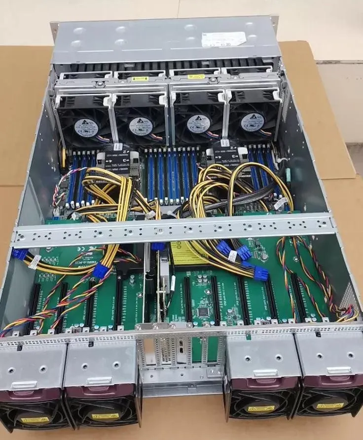Сервер Supermicro SYS-4029GP-TRT 24x2.5" 4U Support 8xGPU Intel Xeon LGA3647 4x2 — фото лота 1