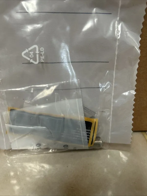Датчик приближения IFT203 IFM Proximity Switch Sensor