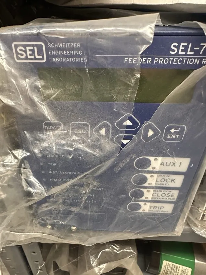 Реле защиты Sel Schweitzer SEL-751A 120-240VAC Feeder Protection Relay