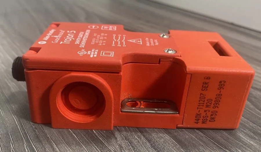 Реле безопасности Allen Bradley Guardmaster 440K-T11207 Ser B Trojan 5 Safety Sw — фото лота 2