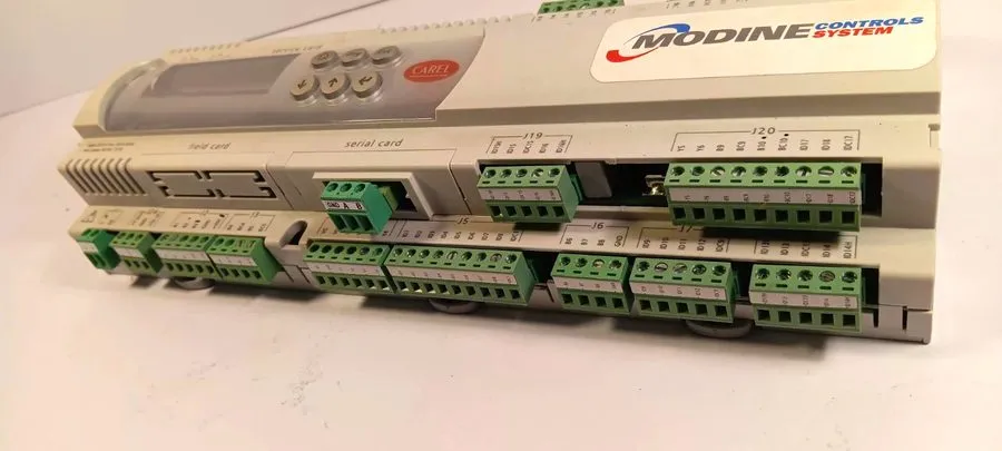 Контроллер CAREL PCO3003EL0 Field Programmable Controller, Modine Controls Syste — фото лота 1