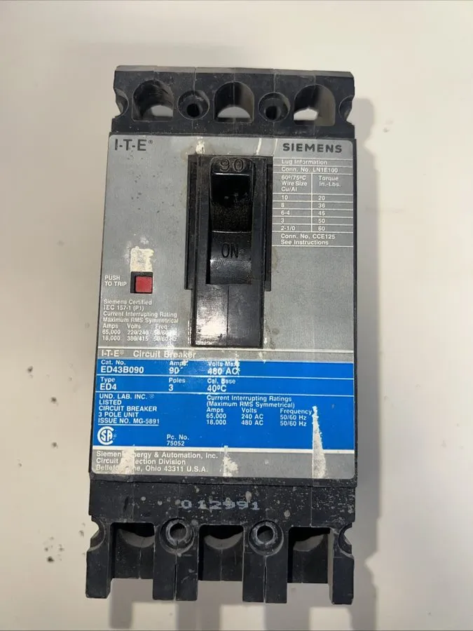 Автоматический выключатель SIEMENS SENTRON ED43B090 3 Pole 90 AMP Type ED4 Circu