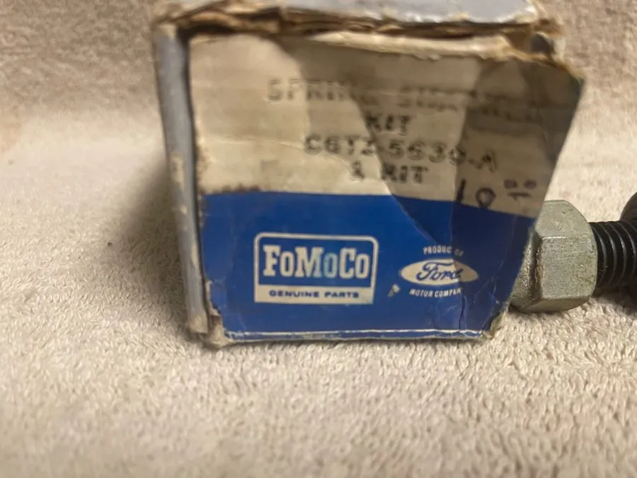 Такелажная скоба Ford C6TZ-5630-A Spring Shackle Kit 1966-69 Ford Bronco