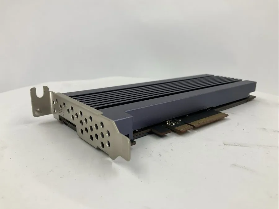 SSD-накопитель Samsung PM1725a 1.6TB NVMe PCIe 3.0 x8 HHHL Enterprise SSD MZ-PLL