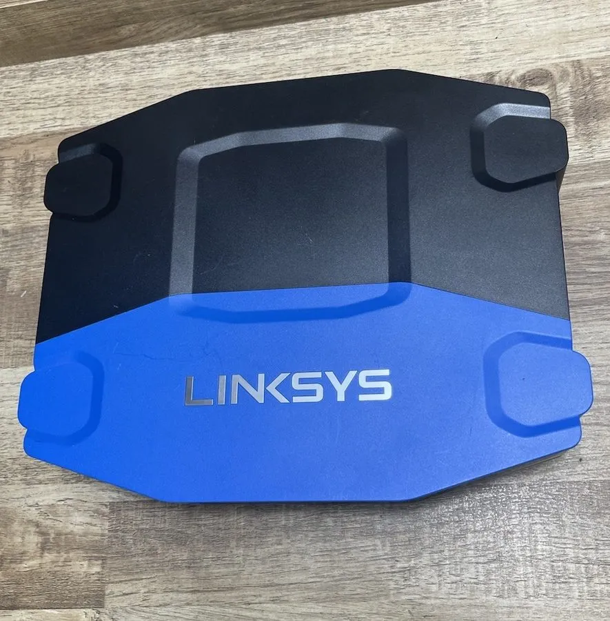Коммутатор LINKSYS SE4008 WRT 8-Port Gigabit Switch — фото лота 2