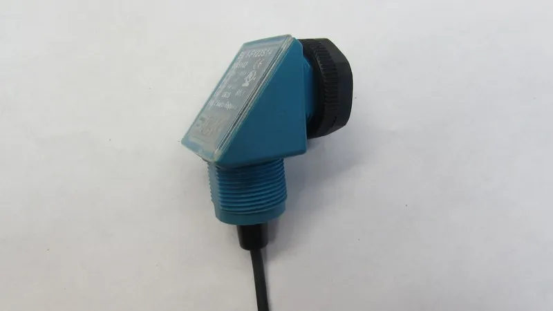 Датчик приближения SICK EL 1-F123S14 Photoelectric Proximity Sensor