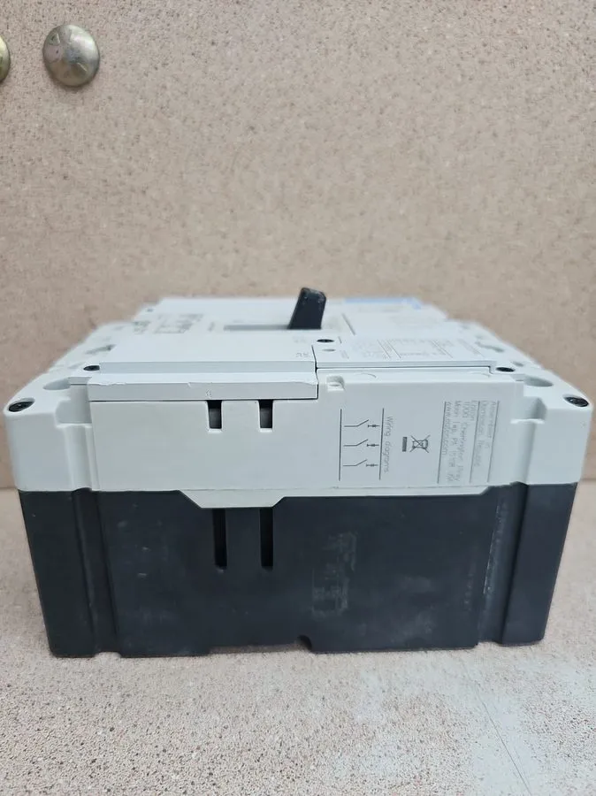 Автоматический выключатель Eaton PDG23M0225TFFL 225 Amp 480V 3 Pole Circuit Brea — фото лота 2
