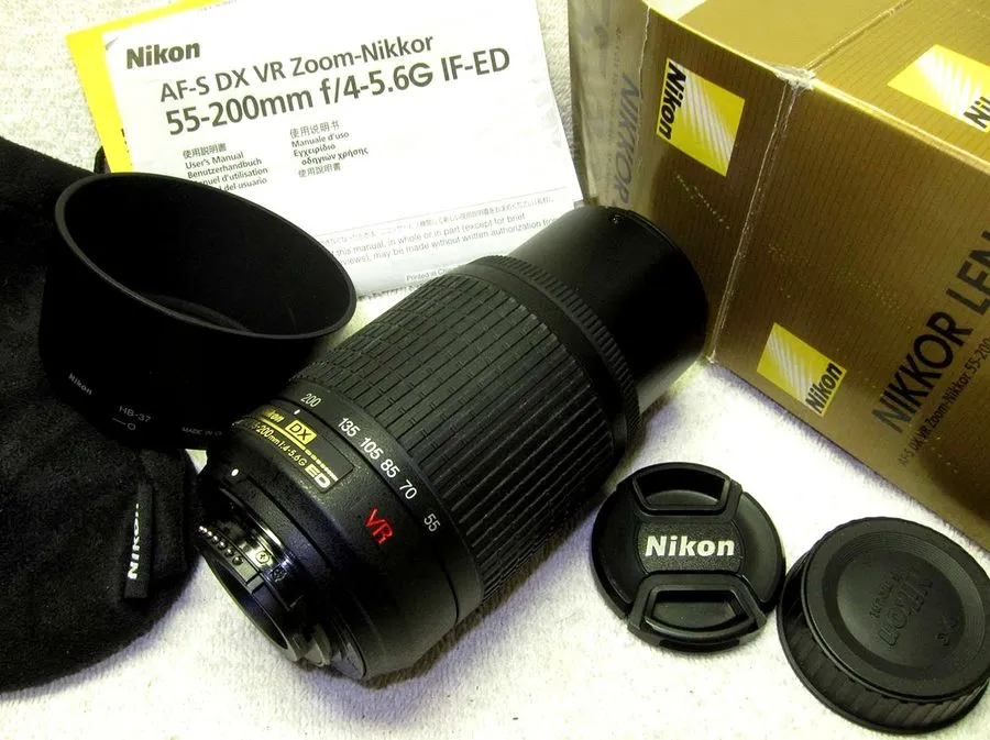Объектив Nikon AF-S VR Nikkor 55-200mm f/4-5.6 G ED DX Zoom Lens w/ Len Caps