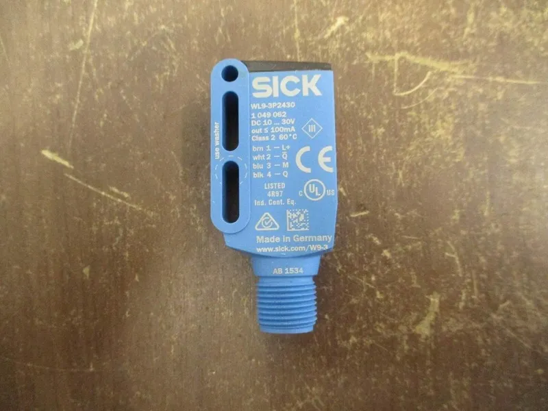 Фотоэлектрический датчик SICK WL9-3P2430 Photoelectric Switch Sensor Retroreflec