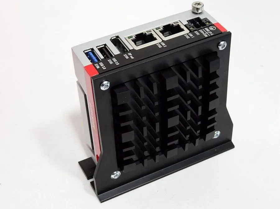Промышленный компьютер Beckhoff C6015-0010 Ultra Compact Industrial PC