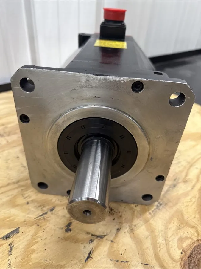 Серводвигатель FANUC AC SERVO MOTOR A06B-0247-B102