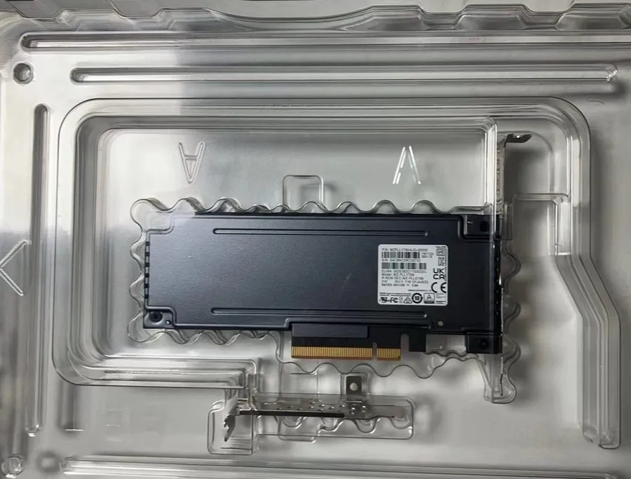 SSD-накопитель Samsung PM1725b MZ-PLL1T6B MZPLL1T6HAJQ-000H3 1.6TB NVMe SSD PCIe