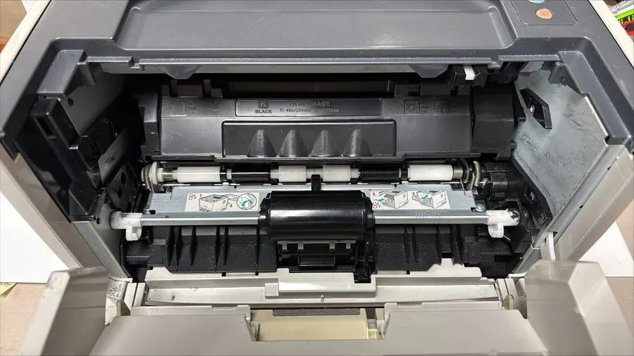 Лазерный принтер HP LaserJet P2015DN Workgroup Laser Printer Duplex 49,857 Pages — фото лота 1