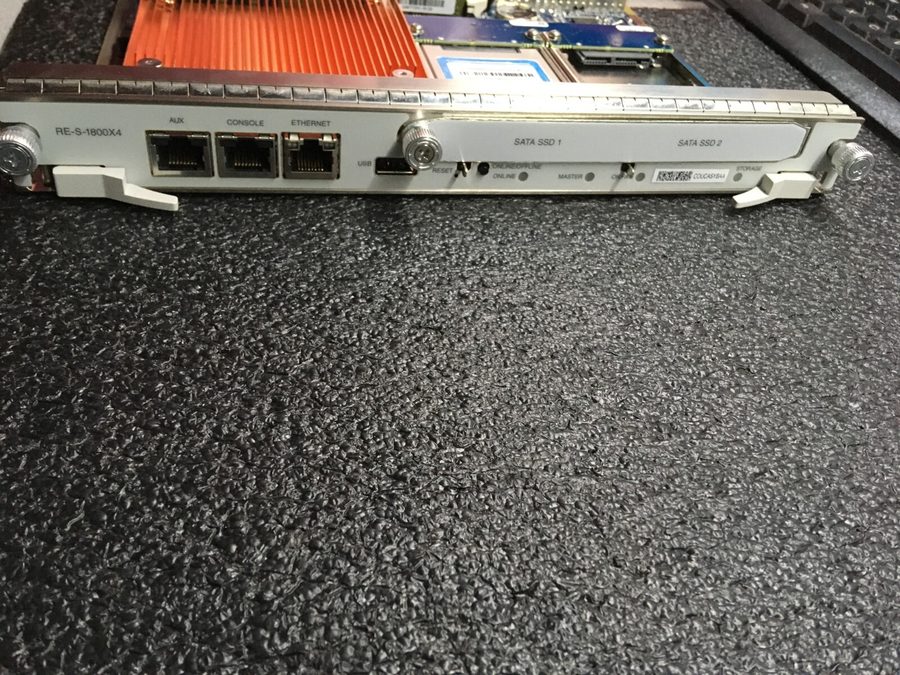 Маршрутизатор Juniper RE-S-1800X4-16G-S-D Routing Engine RE-S-1800X4