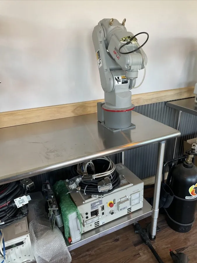 Робот Yaskawa Motoman HP3JC Industrial Robot with NX100 Controller