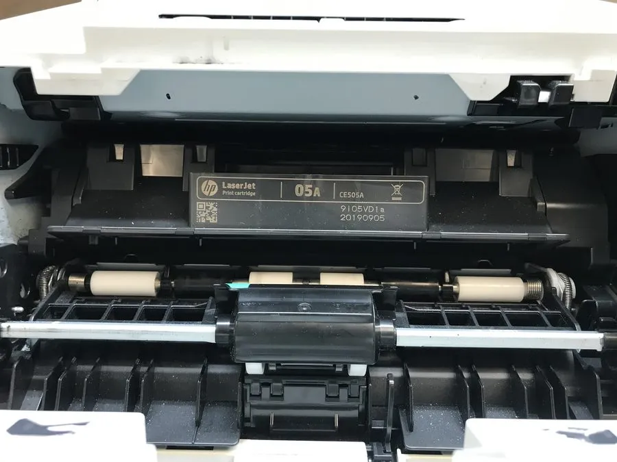 Лазерный принтер HP LaserJet P2035N Laser Printer w/ Toner NO POWER CORD