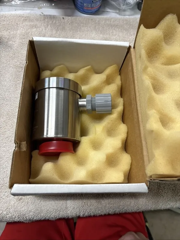 Датчик давления Anderson Instrument Co. SV081G004G1200 Pressure Transmitter.0-50 — фото лота 2