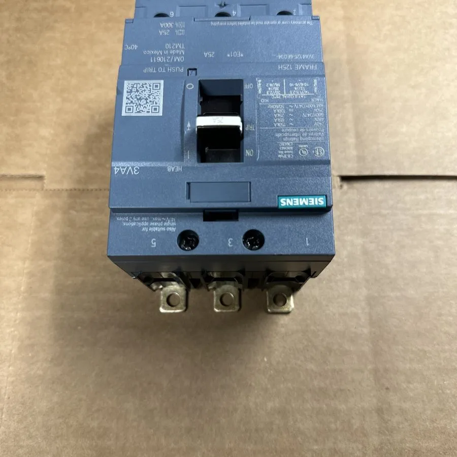 Автоматический выключатель Siemens 3VA4125-6ED34-0AA0 3 Pole 25 Amp Volt 65kA Bo