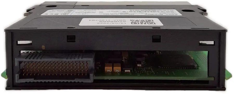 Коммуникационный модуль Allen Bradley 1756-ENBT A Ethernet/IP 10/100 Mb/s Commun — фото лота 2