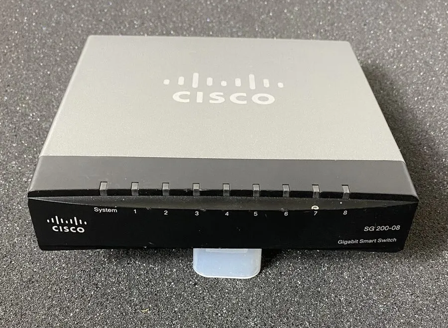 Коммутатор Cisco Small Business 8 Port Gigabit Smart Switch SG200-08
