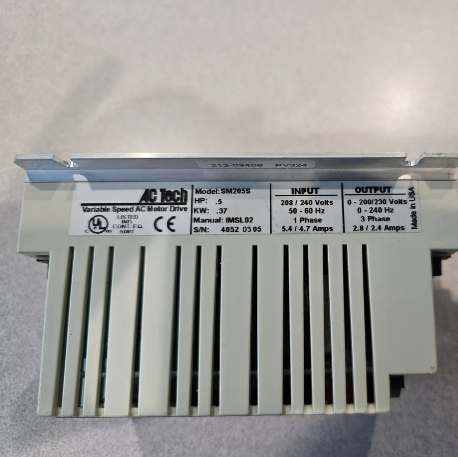 Частотный преобразователь LENZE AC TECH SM205S AC DRIVE (SHELF F4) — фото лота 1