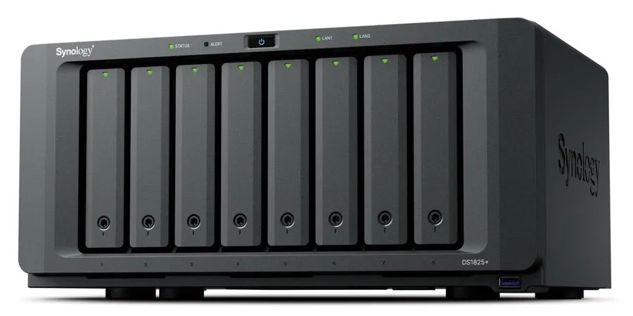 SSD-накопитель Synology DiskStation DS1525+ NAS 5-Bay 2 x NVMe Tower 8GB AMD Ryz