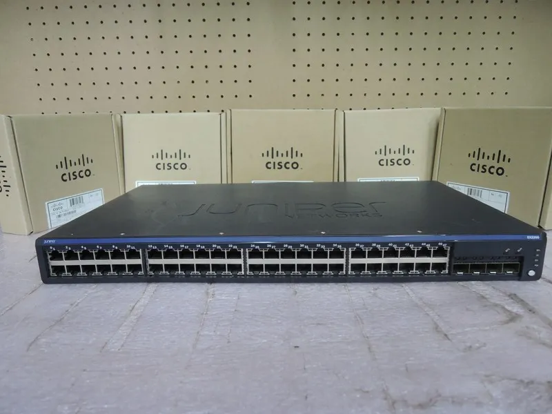 Коммутатор JUNIPER EX2200-48T-4G 48 port layer 3 switch, 90 day'