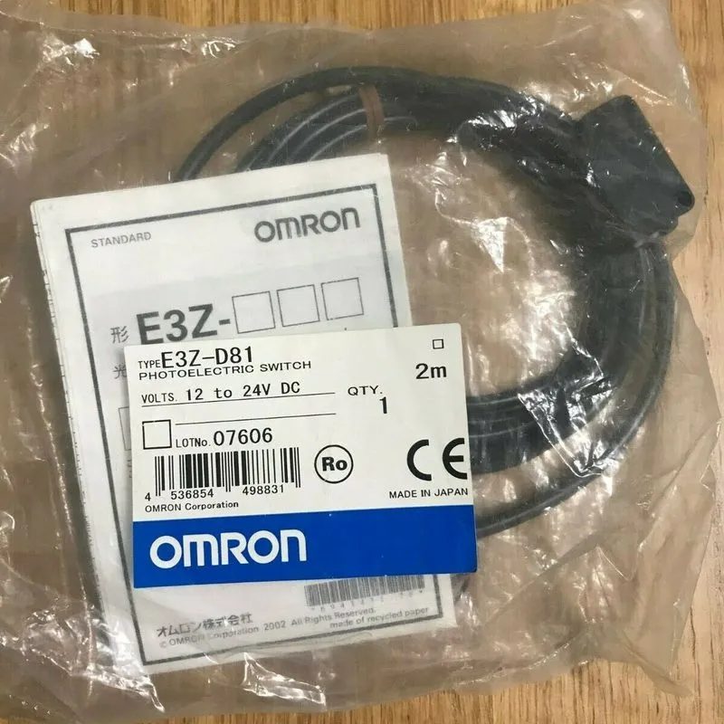 Фотоэлектрический датчик Omron E3Z-D81 Photoelectric Switch Sensor,12-24V DC