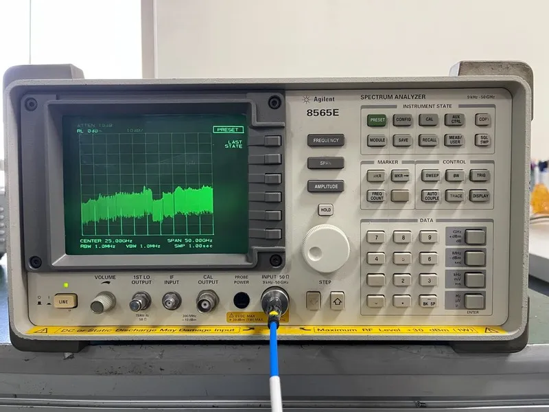 Анализатор спектра HP Agilent 8564E 9KHz 40GHz Spectrum Analyzer w/ 85620A modul
