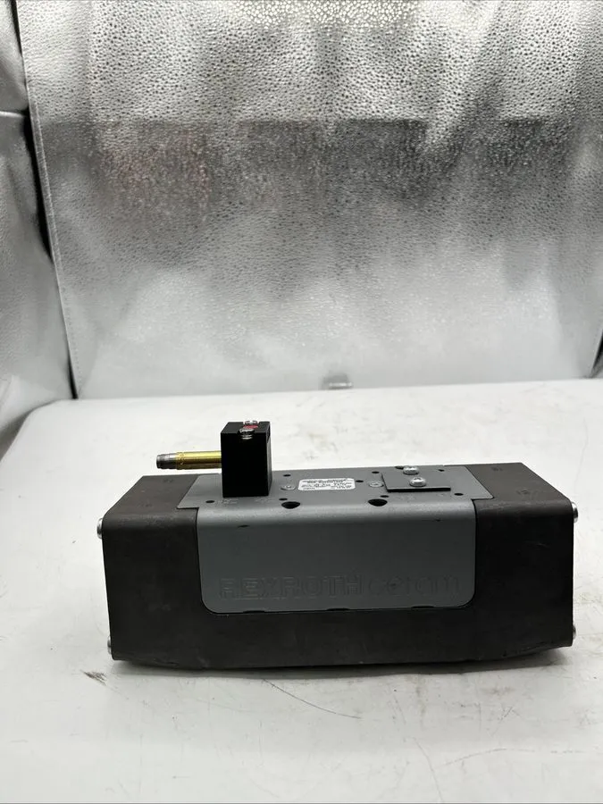 Пневмораспределитель Rexroth R434001599 Aventics Pneumatic Directional Valve 30  — фото лота 1