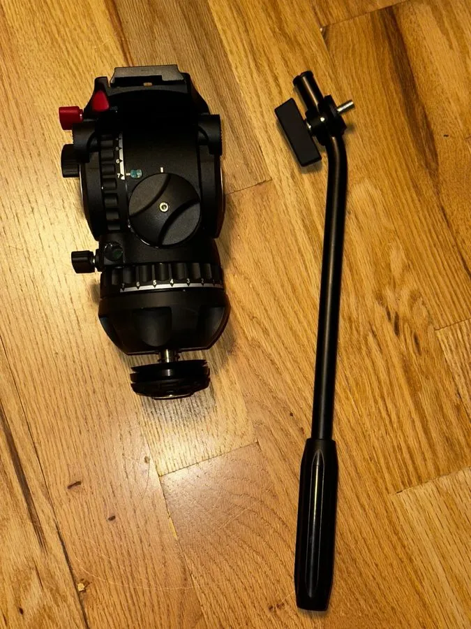 Оборудование видеонаблюдения Sachtler aktiv10 Flowtech 100 MS Tripod System (Hea — фото лота 2
