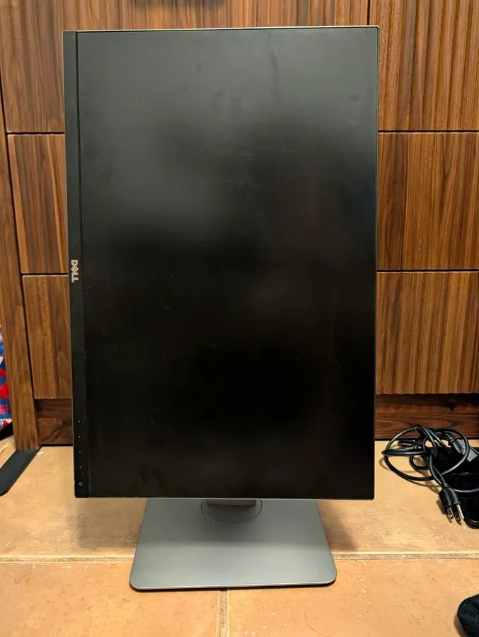 Монитор Dell UltraSharp U2415b ocfv9n 24" FHD LED Monitor 1 DP 2 HDMI GRADE B
