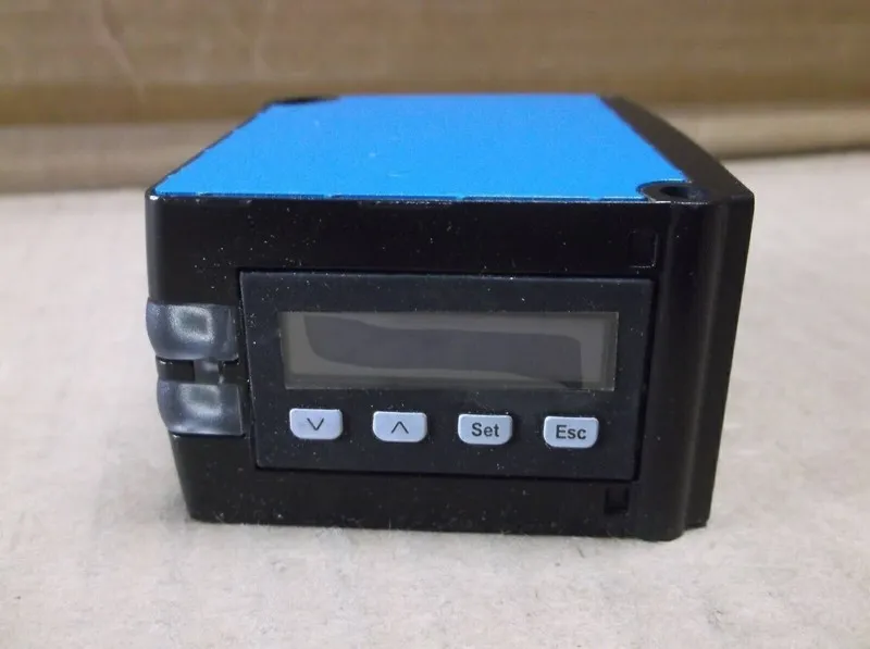 Фотоэлектрический датчик DS50-P1112 Sick Distance Photoelectric Sensor Switch 10