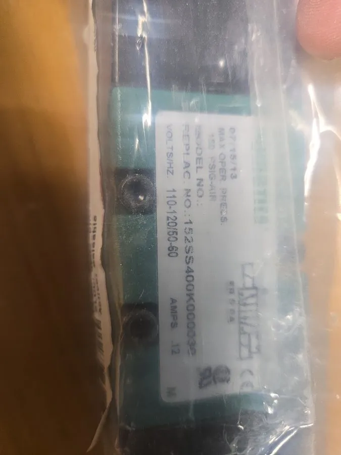 Электромагнитный клапан Numatics 152SS500K000030 Pneumatic Solenoid Valve Made i — фото лота 2