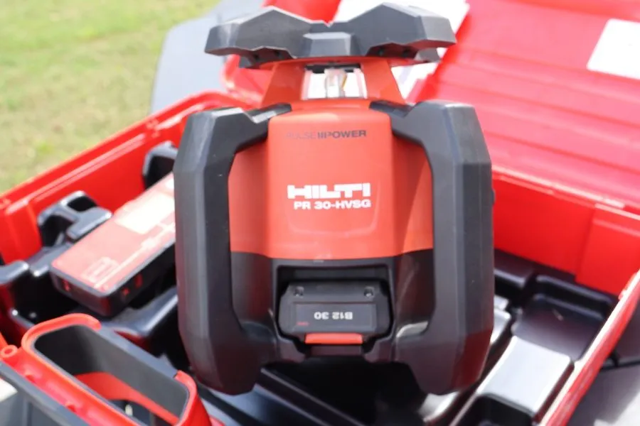 Геодезический прибор Hilti Rotary Laser Self Leveling PR 30-HVS PART REPAIR ONLY