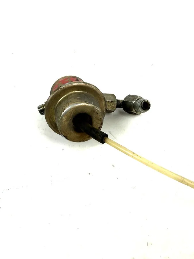 Трубопроводная арматура Mercedes Benz CIS Injection Bosch FPR Fuel Pressure Regu