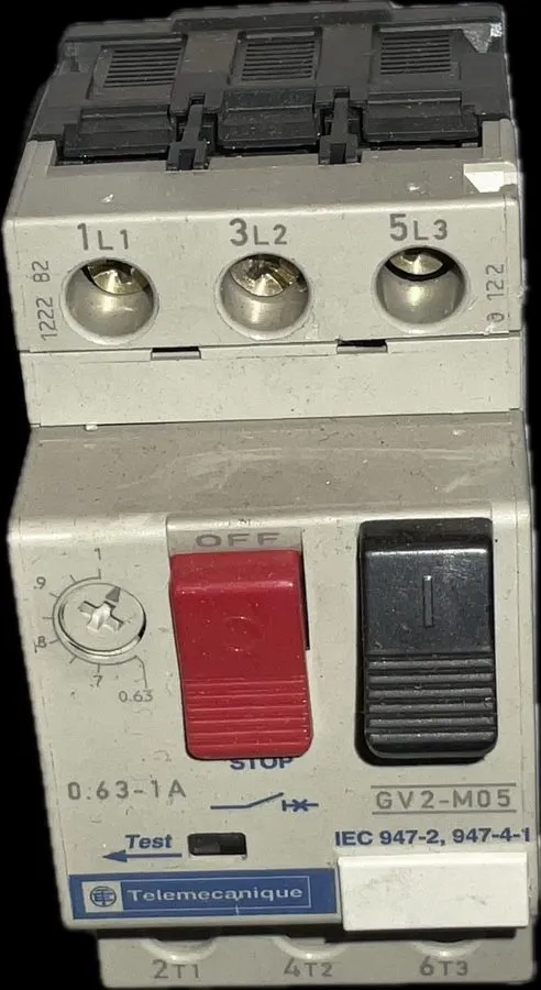 Автоматический выключатель Telemecanique GV2-M05 0.63- 1A 690V Motor Circuit Bre