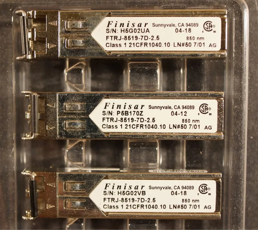Трансивер Finisar FTRJ-8519-7D-2.5 2G SFP 550M 850NM GBIC Transceiver
