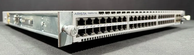 Коммутатор Arista DCS-7050TX-72Q-F 48-Port 10GBASE-T 6x 40G QSFP+ Network Switch — фото лота 2