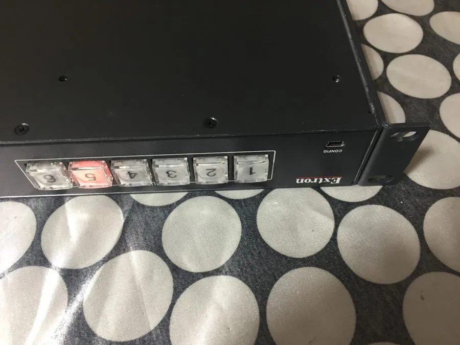 Видеокоммутатор Extron IN1606 Six Input HDCP-Compliant Scaling Presentation Swit