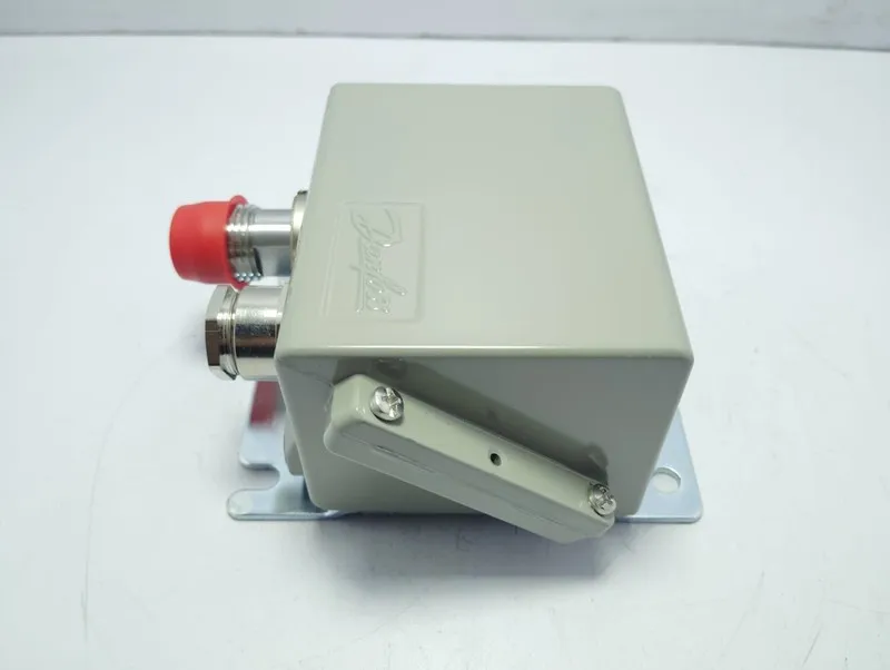 Датчик давления Danfoss EMP2 Pressure Transmitter 0...160 Bar 084G2116