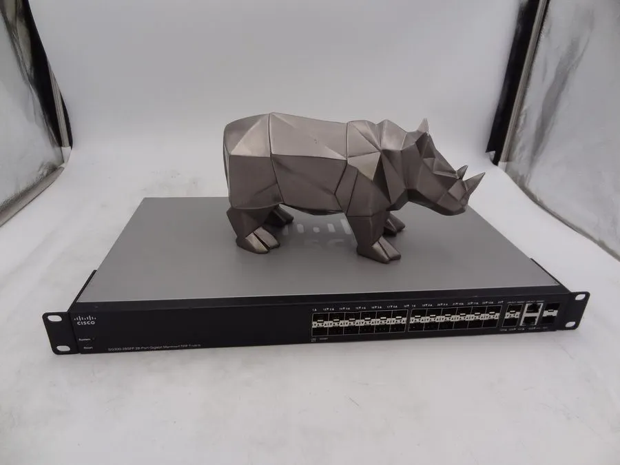 Коммутатор Cisco SG300-28SFP-K9 28-Port Gigabit PoE+ Managed Switch