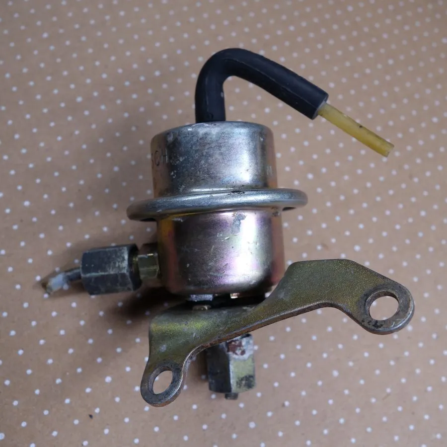 Реле MERCEDES SLC Fuel Pump Relay W107 380 450 SEL 107 898260 450sl 450slc /B6.5