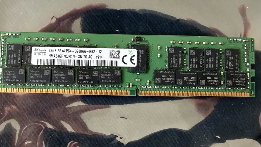Модуль памяти SK Hynix 32GB 2Rx4 PC4-3200AA DDR4 REG ECC Server RAM HMA84GR7CJR4