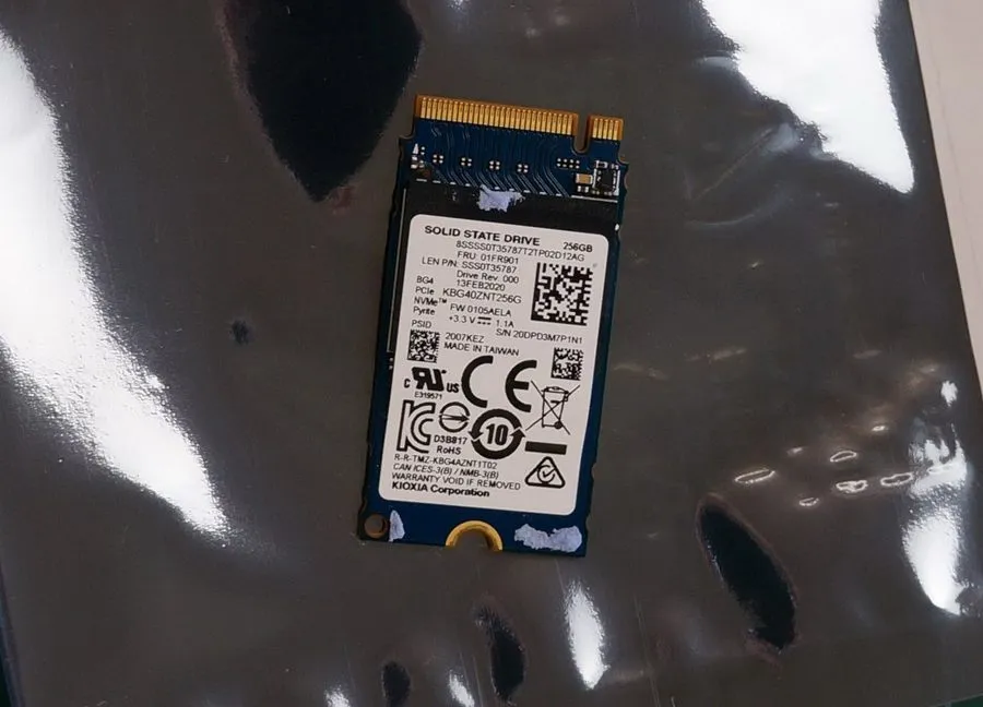 SSD-накопитель Toshiba Kioxia 256GB SSD PCIe NVMe M.2 01FR901 Solid State Drive 