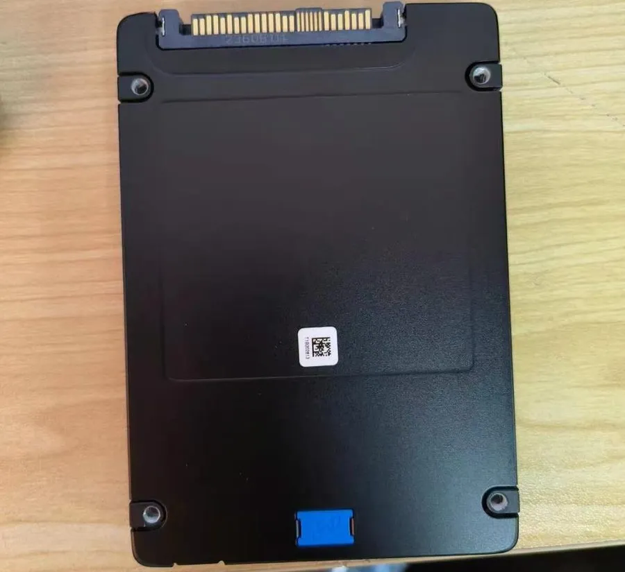 SSD-накопитель Micron 7450 PRO 3.84TB U.3 (15mm) SSD NVMe PCI 4.0 MTFDKCC3T8TFR-
