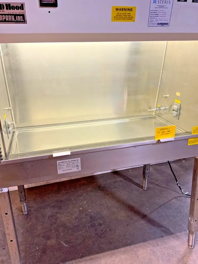 Вытяжной шкаф Baker SG-400 SterilGARD Biological Safety Cabinet Fume Hood 4' Cla — фото лота 2